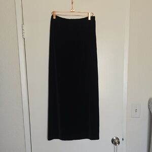 Vintage Chic Black Velvet Maxi Skirt